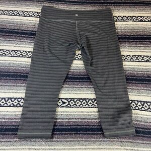 Lululemon Athletica 12 Cropped Striped Black Gray Striped Leggings Pants Tights